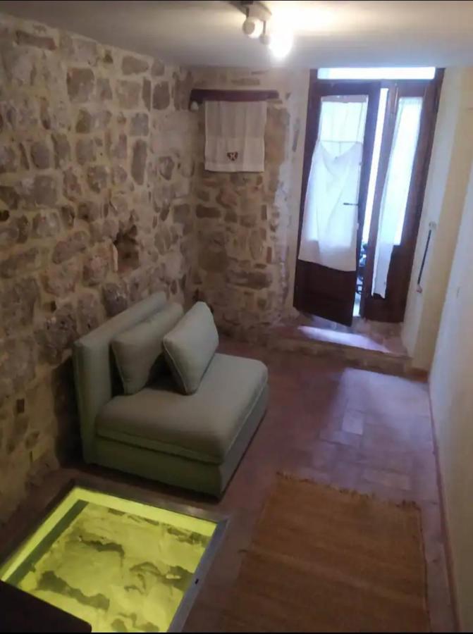 Casa Contadina In Borgo Medievale, Tuscany Monteguidi 외부 사진